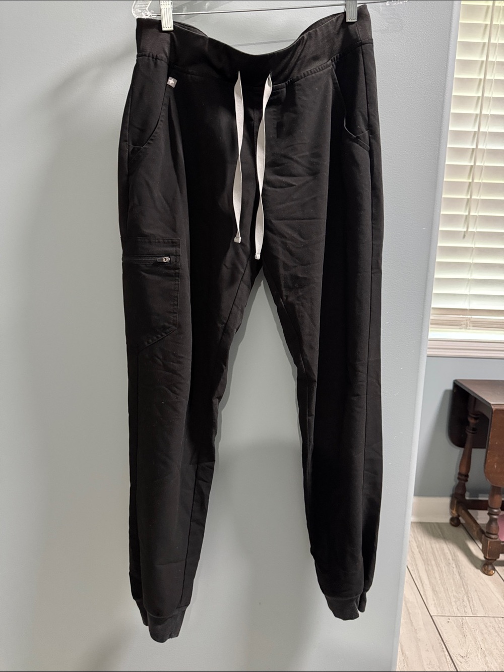 Black Women’s Figs MT Drawstring Jogger Pants